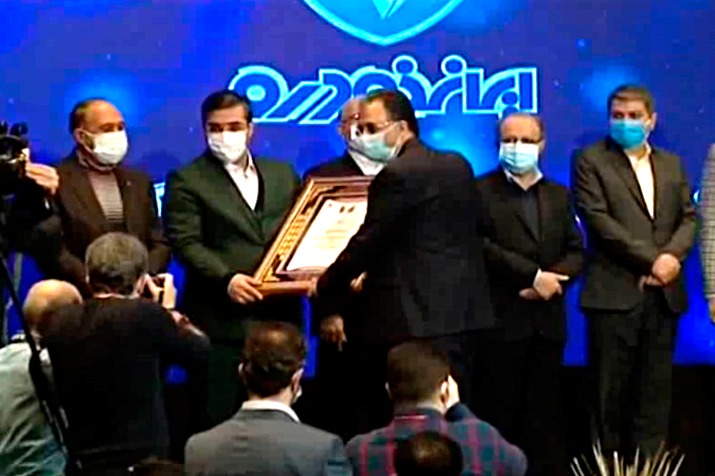 ایران خودرو عنوان برترین خودروساز کشور را از آن خود کرد